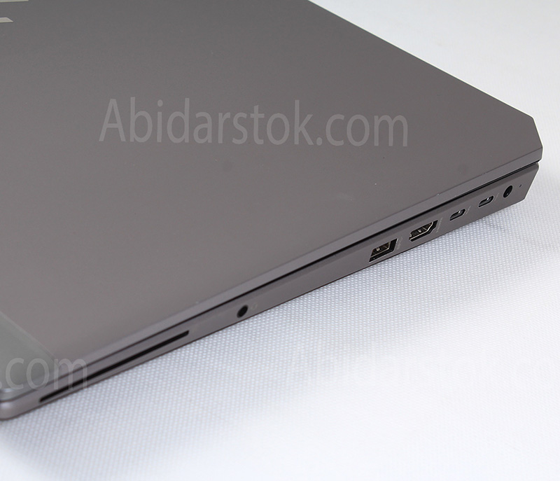  لپ تاپ استوک زد بوک 15 جی 6 HP Zbook 15 G6 Core i9 9880H - 32GB Ram - 512GB SSD - 4GB Nvidia Quadro T2000 - 15.6 inch - Full-HD