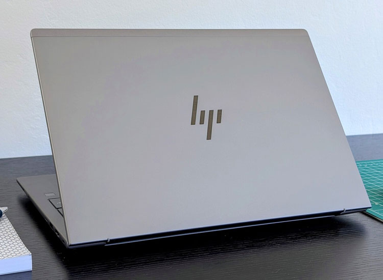 لپ تاپ HP Zbook Power 16 G11 Ryzen7 8845HS, 32GB Ram, 1TB SSD, 8GB Nvidia RTX 2000 Ada - Image 10